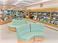 自動車資料書架